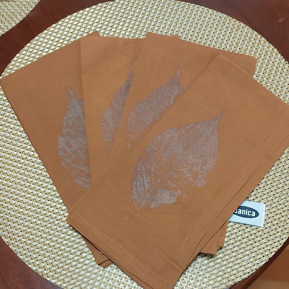 NWOT, Terracota Color 100% Napkins